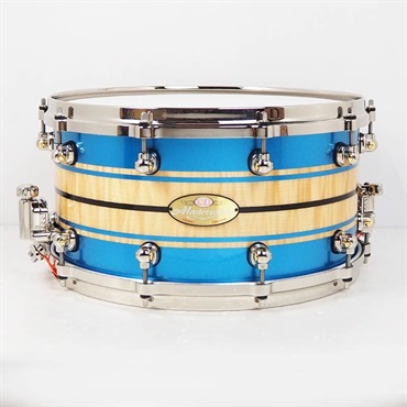 Pearl Masterworks Snare Drum 14×7 - Gloss Natural Sycamore w/Metallic Blue Stripe and Ebony Inlay/Ninickel Finish Parts [MWAC1470S-N]