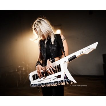 Roland 【夏先取り大特価セール】AX-EDGE-W (限定特価) ホワイト ローランド Keytar キーター ショルダーキーボード ショルキー ステージ 画像6