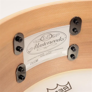 Pearl 【イケベ楽器店創業50周年記念モデル】Masterworks Snare Drum 14x5.5 - Gold Swirl on Black Carbon 画像9