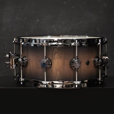 dw DR936514SSN692 [Collector's Pure Walnut 14×6.5 / Natural To Quick Ebony Burst / Black Nickel Finish Hardware] 画像1